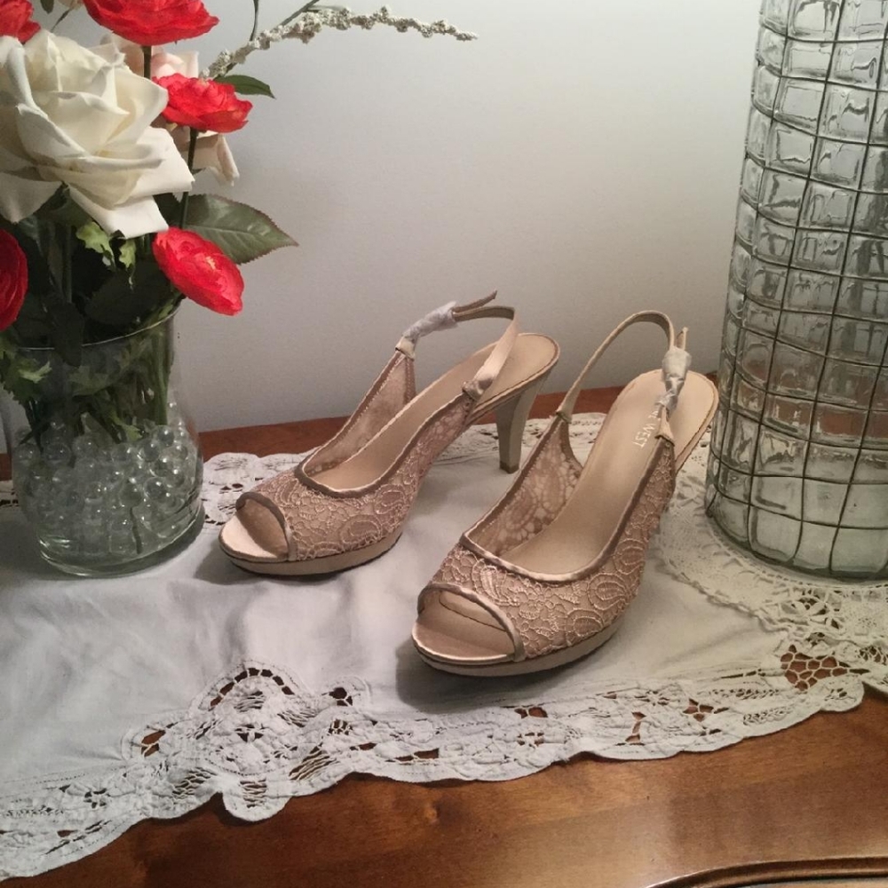 Nine West Size 9 1/2 Open Toe Heels